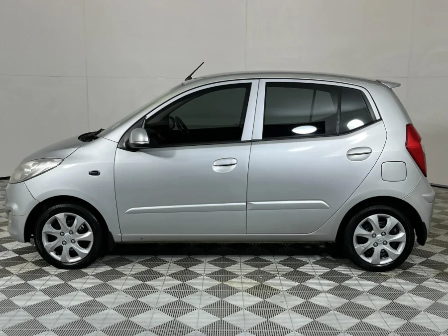 Used 2013 Hyundai i10 1.25 Fluid - WeBuyCars JHB South Used 2013 Hyundai i10 1.25 Fluid - WeBuyCars JHB South