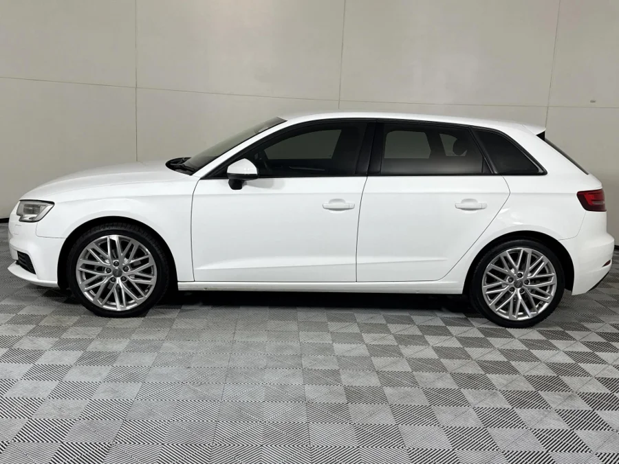 Used 2019 Audi A3 Sportback 35TFSI Black Edition - WeBuyCars JHB South Used 2019 Audi A3 Sportback 35TFSI Black Edition - WeBuyCars JHB South