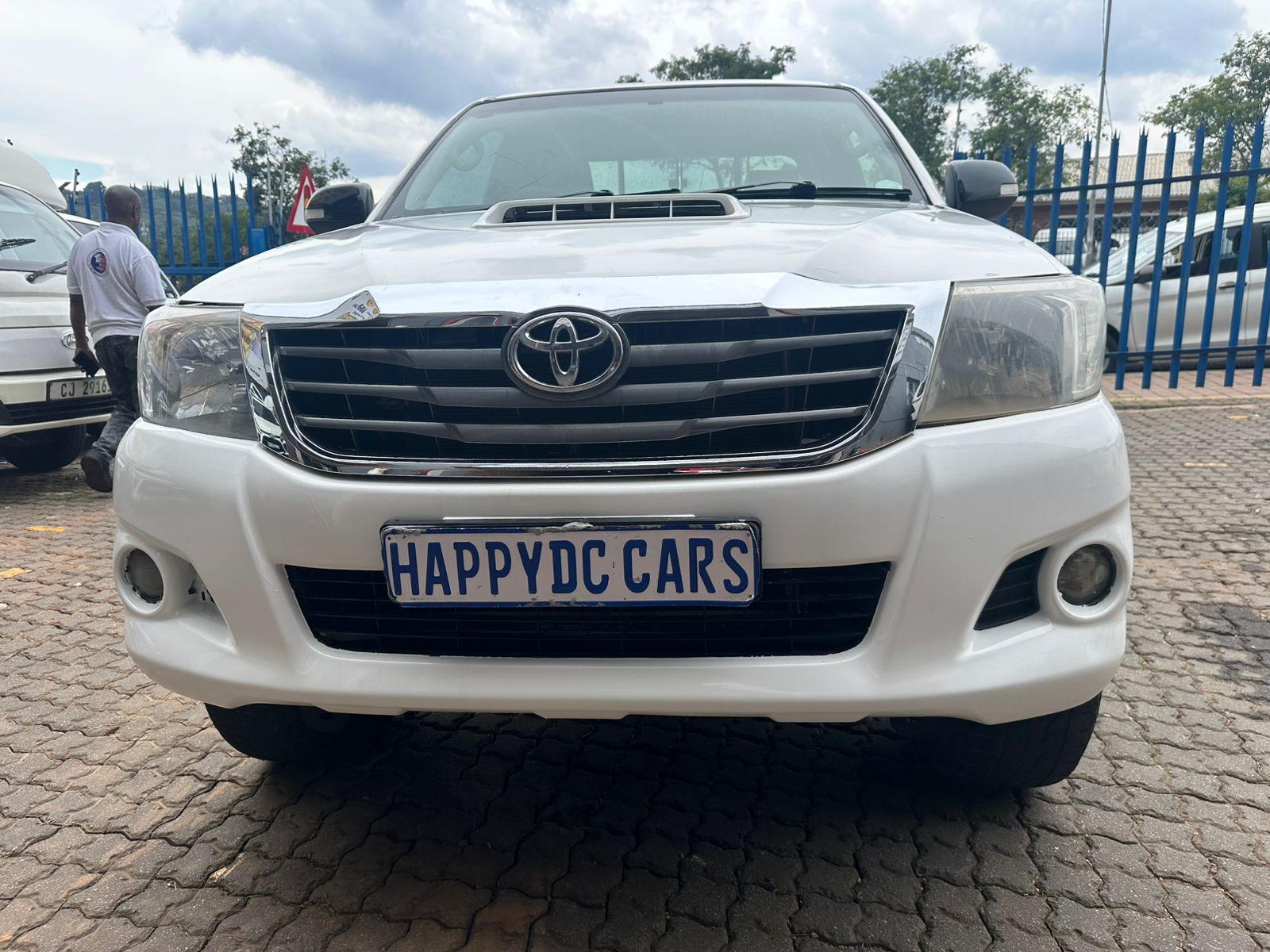 Used 2013 Toyota Hilux 3.0D-4D 4x4 Raider Dakar edition