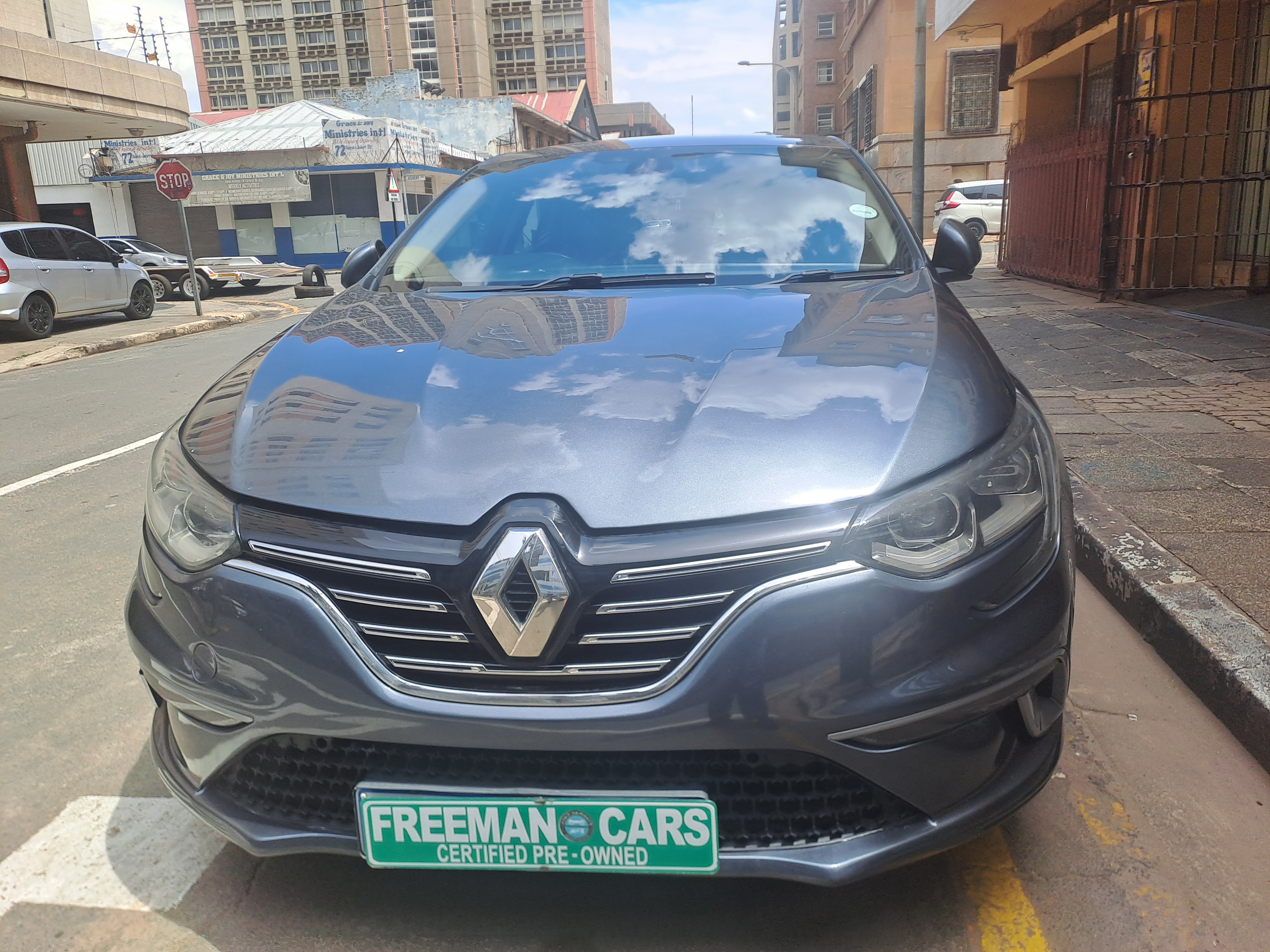 Used 2016 Mazda Mazda3 sedan 1.6 Dynamic auto