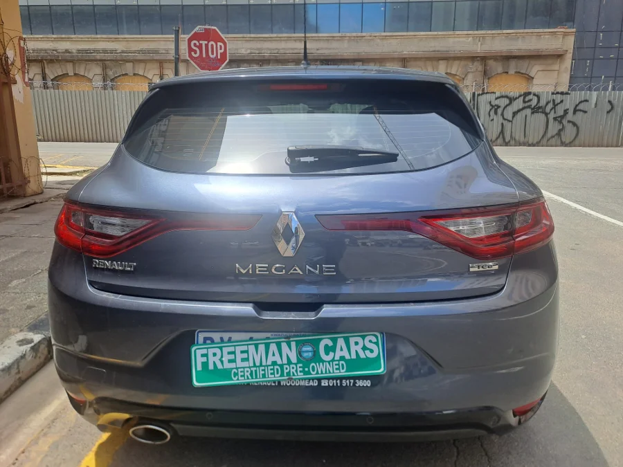 Used 2016 Mazda Mazda3 sedan 1.6 Dynamic auto - Freeman Cars