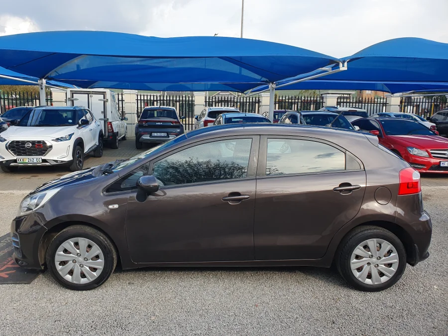 Used 2015 Kia Rio hatch 1.4 - Nolly Motors