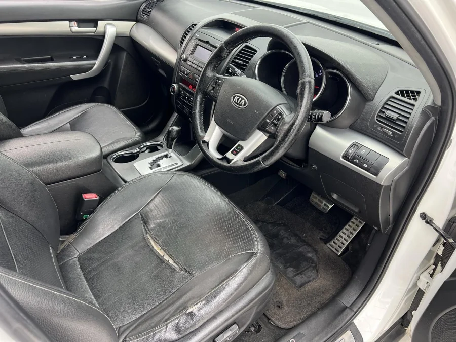 Used 2014 Kia Sorento 3.5 V6 7-seater - EBK Auto