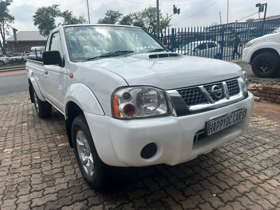 Used 2020 Nissan NP300 Hardbody 2.5TDi - Happy DC Motors