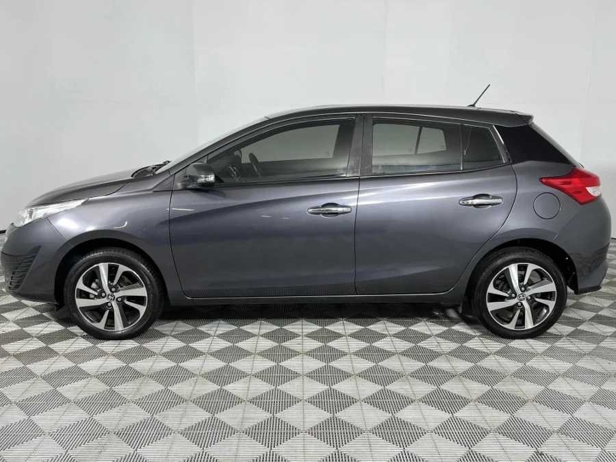 Used 2020 Toyota Yaris 1.5 Xs - WeBuyCars Lansdowne
