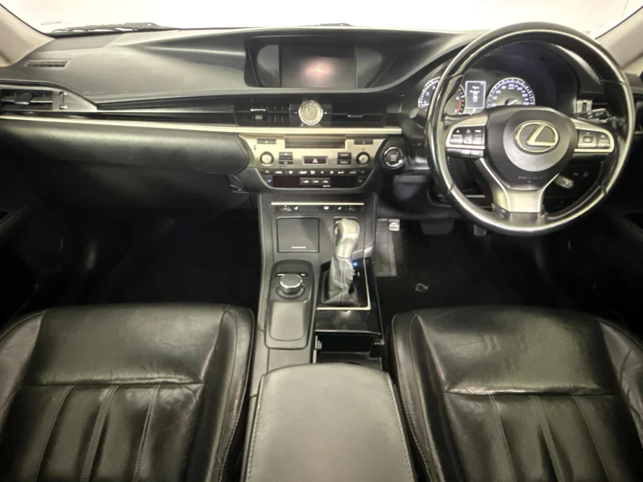 Used 2015 Lexus ES 250 EX - WeBuyCars Midstream