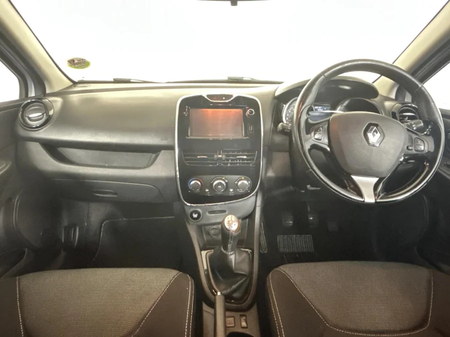 Used 2016 Renault Clio 66kW turbo Expression - WeBuyCars Richmond Used 2016 Renault Clio 66kW turbo Expression - WeBuyCars Richmond