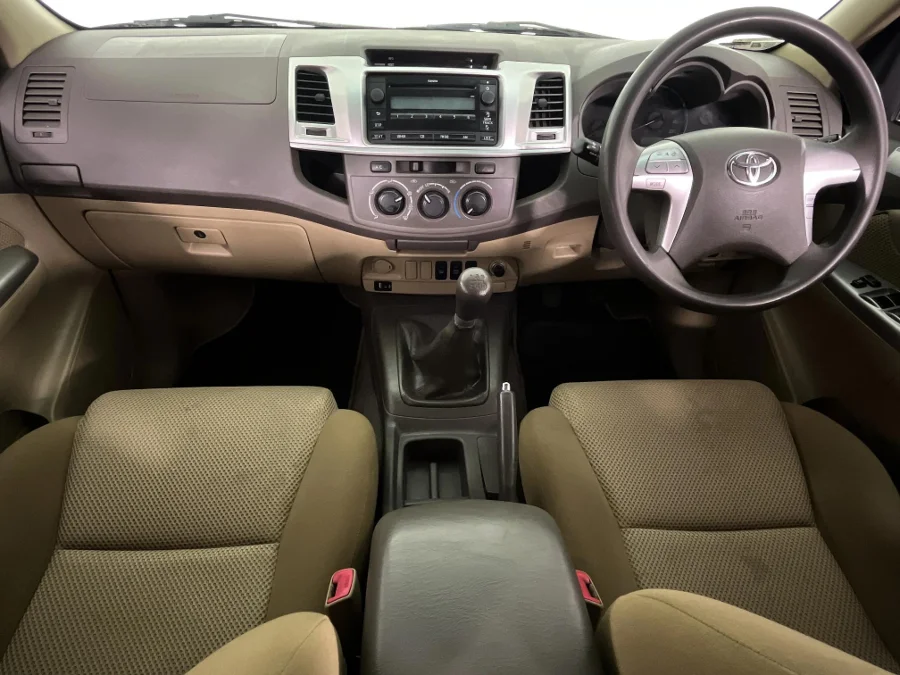 Used 2013 Toyota Fortuner 2.5D-4D - WeBuyCars Gqeberha