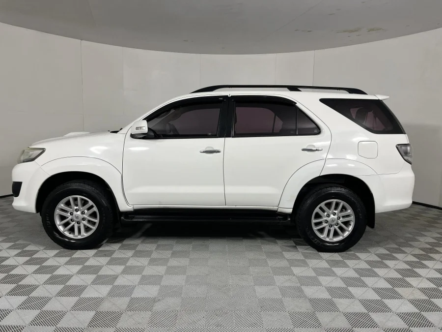 Used 2013 Toyota Fortuner 2.5D-4D - WeBuyCars Gqeberha