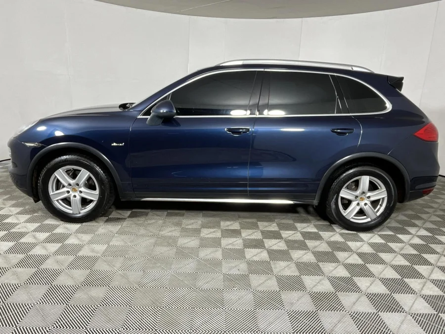Used 2012 Porsche Cayenne diesel - WeBuyCars The Dome