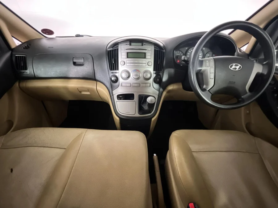 Used 2012 Hyundai H-1 2.4 bus Executive - WeBuyCars Lansdowne