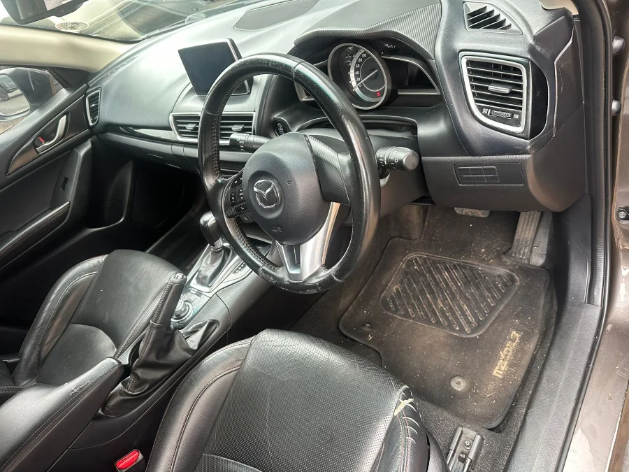 Used 2016 Mazda Mazda3 hatch 1.6 Dynamic - Happy DC Motors