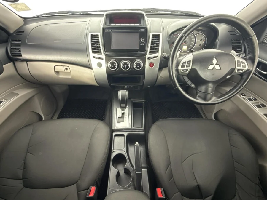 Used 2016 Mitsubishi Pajero Sport 2.5DI-D auto - WeBuyCars Vereeniging Used 2016 Mitsubishi Pajero Sport 2.5DI-D auto - WeBuyCars Vereeniging