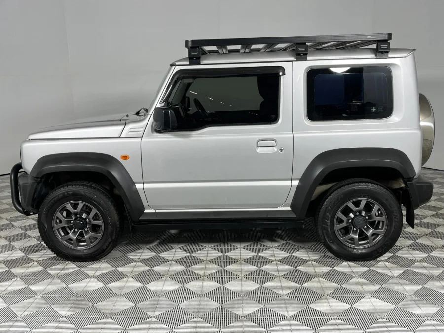 Used 2021 Suzuki Jimny 1.5 GLX AllGrip 3-door manual - WeBuyCars Richmond