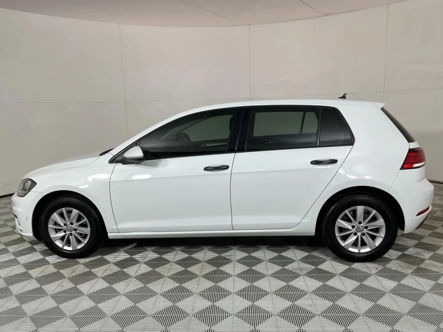 Used 2017 Volkswagen Golf 1.0TSI Trendline - WeBuyCars JHB South