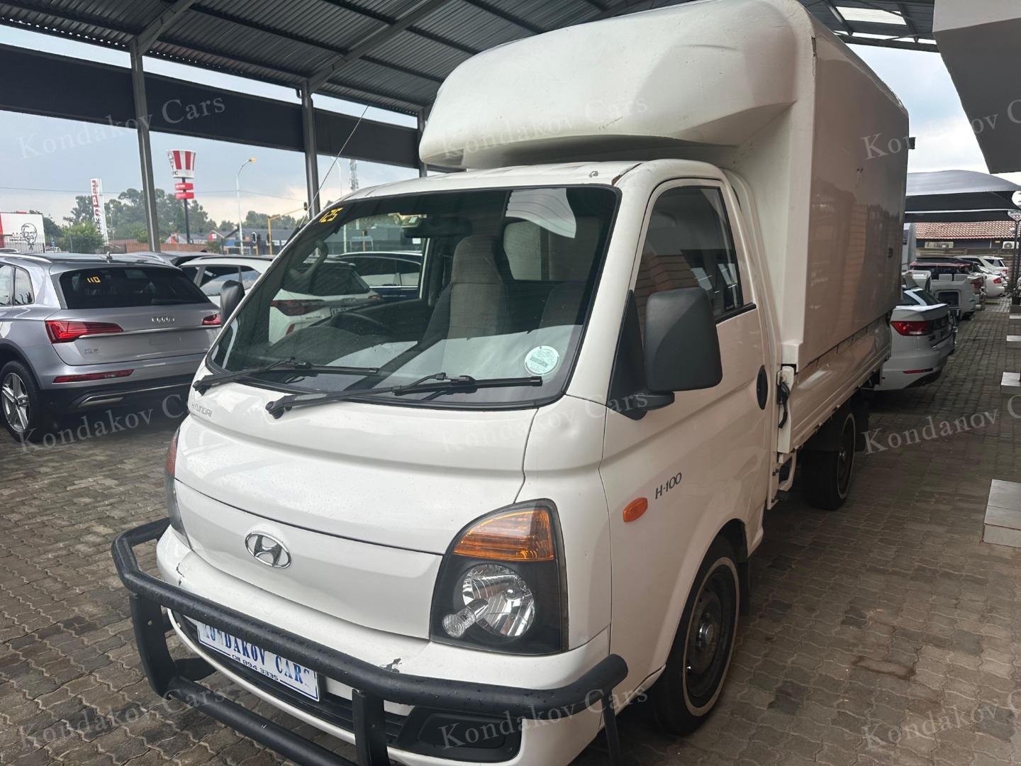Used 2014 Hyundai H-100 Bakkie 2.6D deck