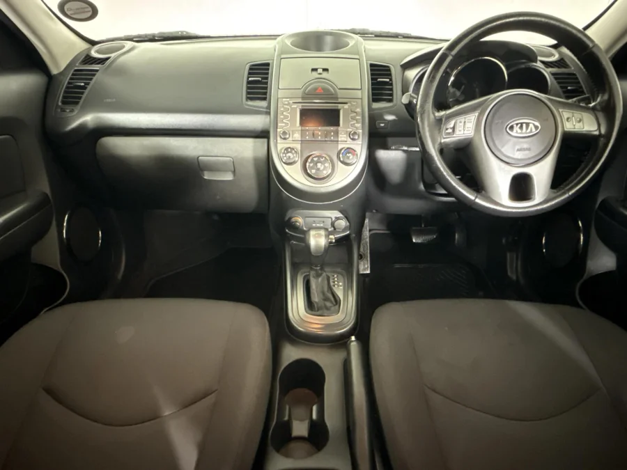 Used 2011 Kia Soul 1.6 high-spec automatic - WeBuyCars Midstream Used 2011 Kia Soul 1.6 high-spec automatic - WeBuyCars Midstream