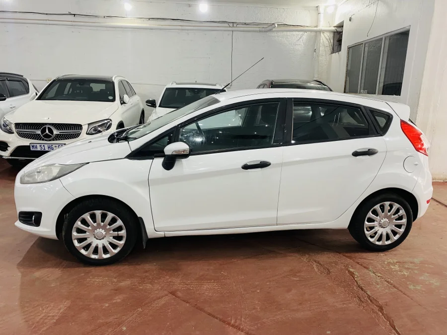 Used 2017 Ford Fiesta 5-door 1.4 Ambiente - Marshalltown Auto Ridez