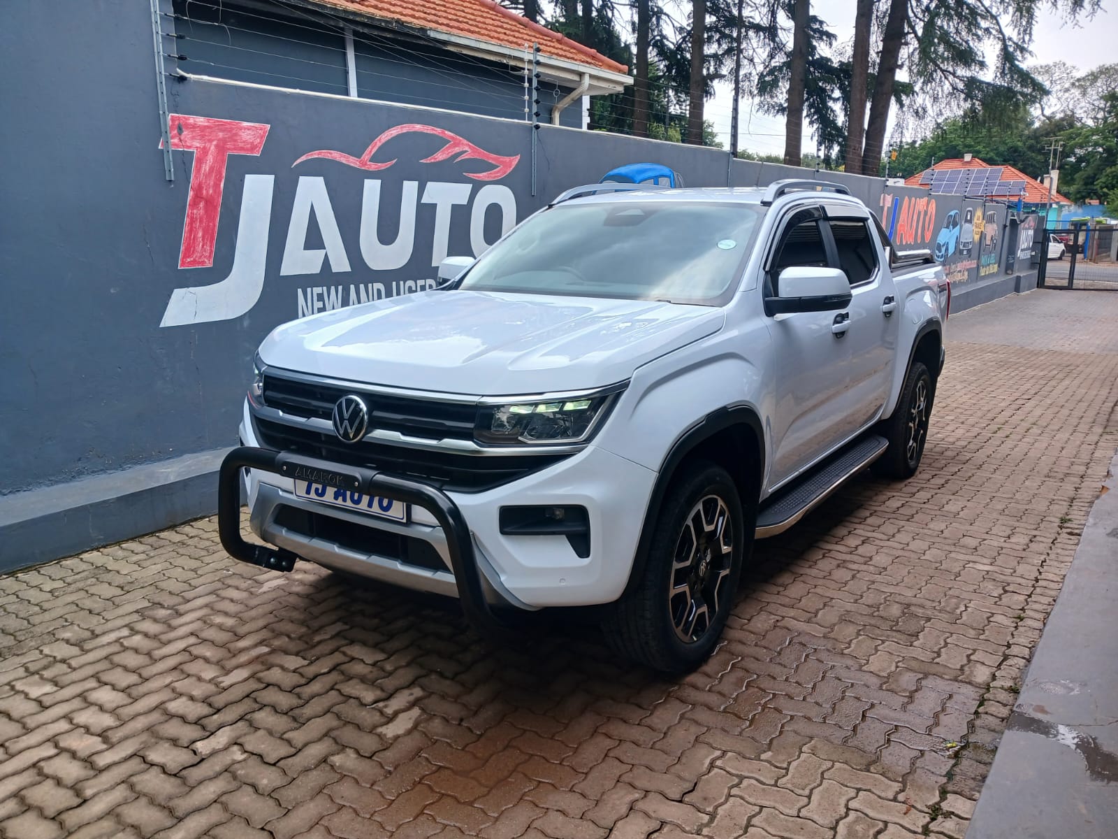 Used 2024 Volkswagen Amarok 2.0BiTDI double cab Highline 4Motion