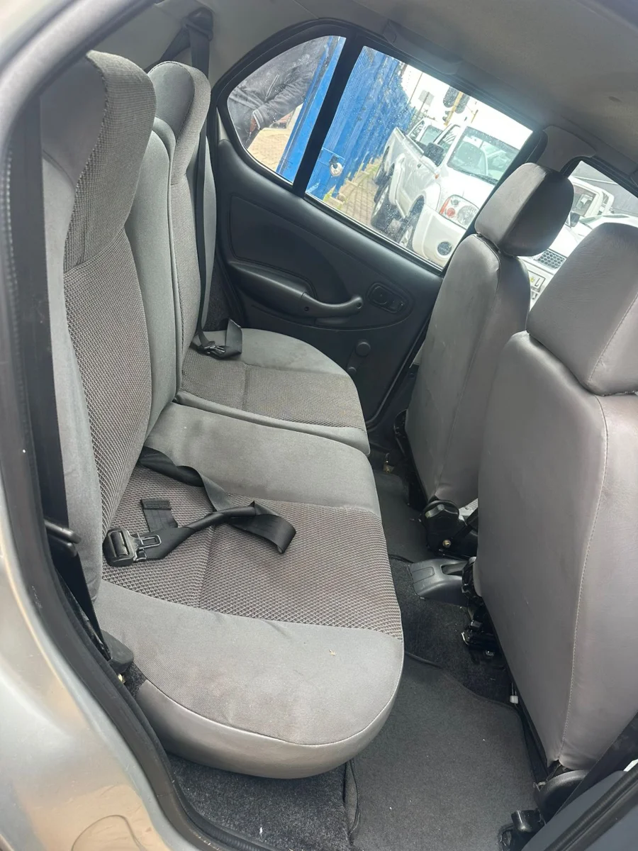 Used 2014 Hyundai H-100 Bakkie 2.6D chassis cab - Happy DC Motors