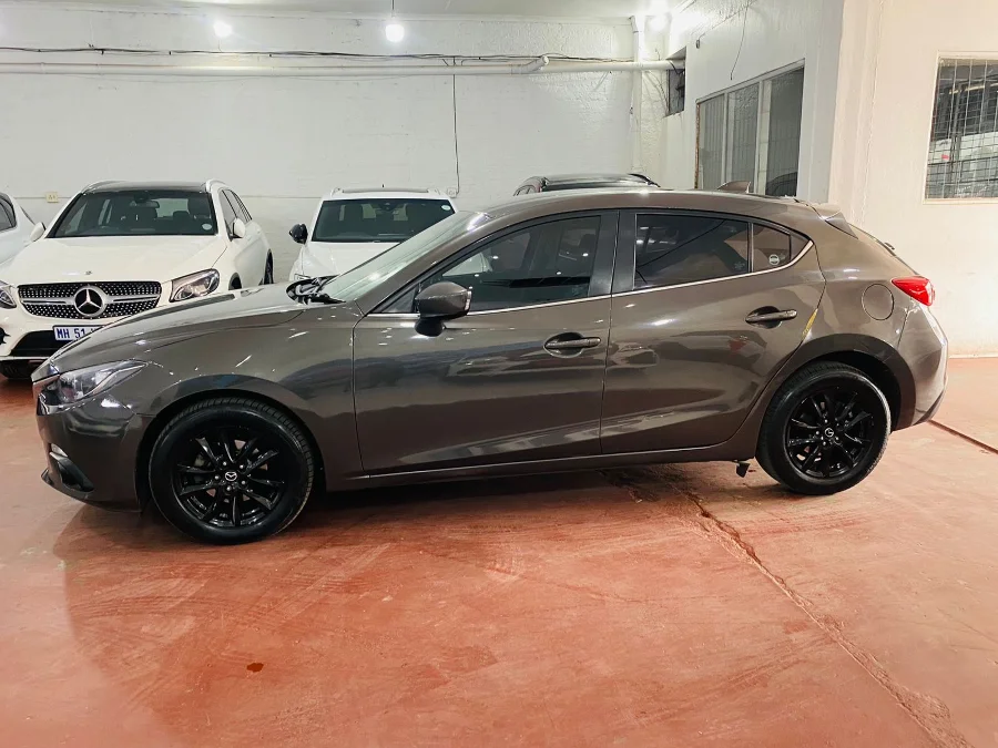 Used 2016 Mazda Mazda3 Sport 1.6 Dynamic - Marshalltown Auto Ridez