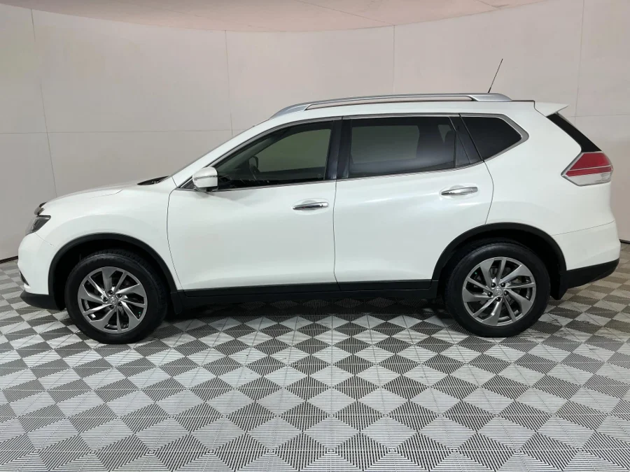 Used 2017 Nissan X-Trail 1.6dCi 4x4 SE - WeBuyCars JHB South