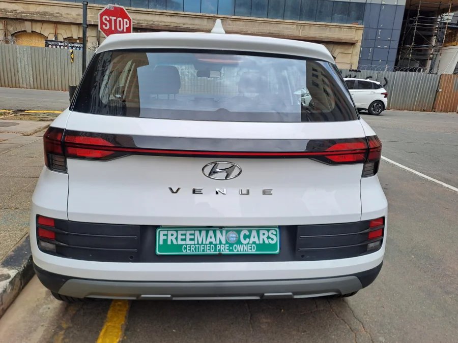Used 2024 Hyundai Venue 1.0T Fluid - Freeman Cars