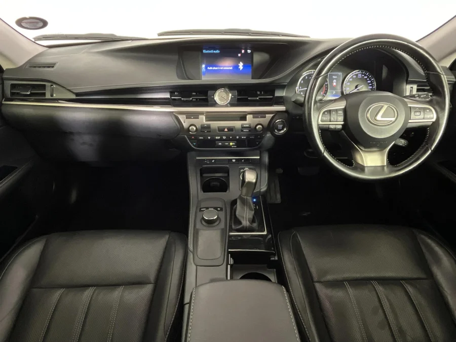 Used 2016 Lexus ES 250 EX - WeBuyCars The Dome