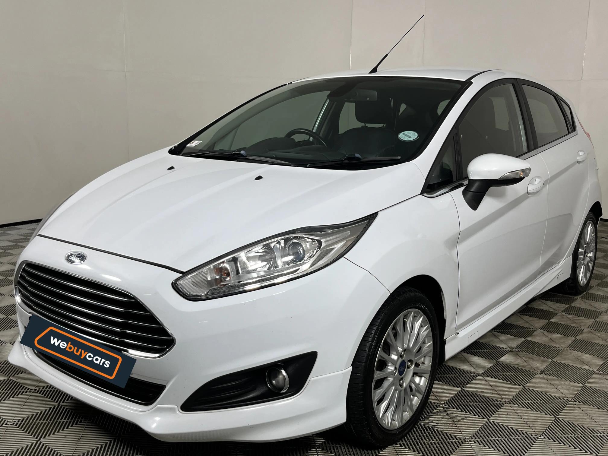 Used 2017 Ford Fiesta 5-door 1.0T Titanium