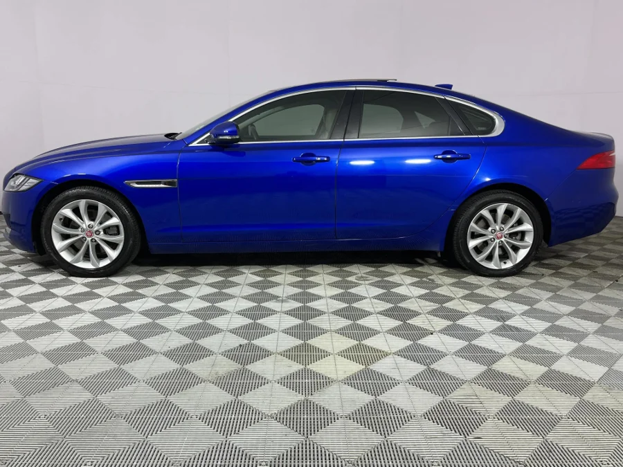 Used 2017 Jaguar XF 20d Prestige - WeBuyCars Lansdowne