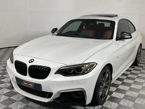 Used 2015 BMW 2 Series 220i coupe M Sport