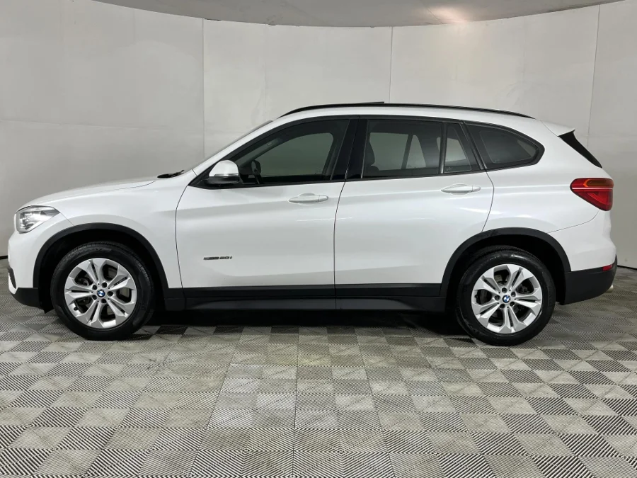 Used 2018 BMW X1 sDrive20i sports-auto - WeBuyCars The Dome