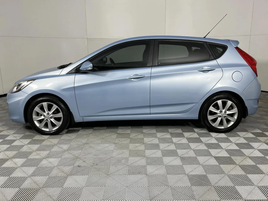 Used 2015 Hyundai Accent hatch 1.6 Fluid - WeBuycars East London Used 2015 Hyundai Accent hatch 1.6 Fluid - WeBuycars East London