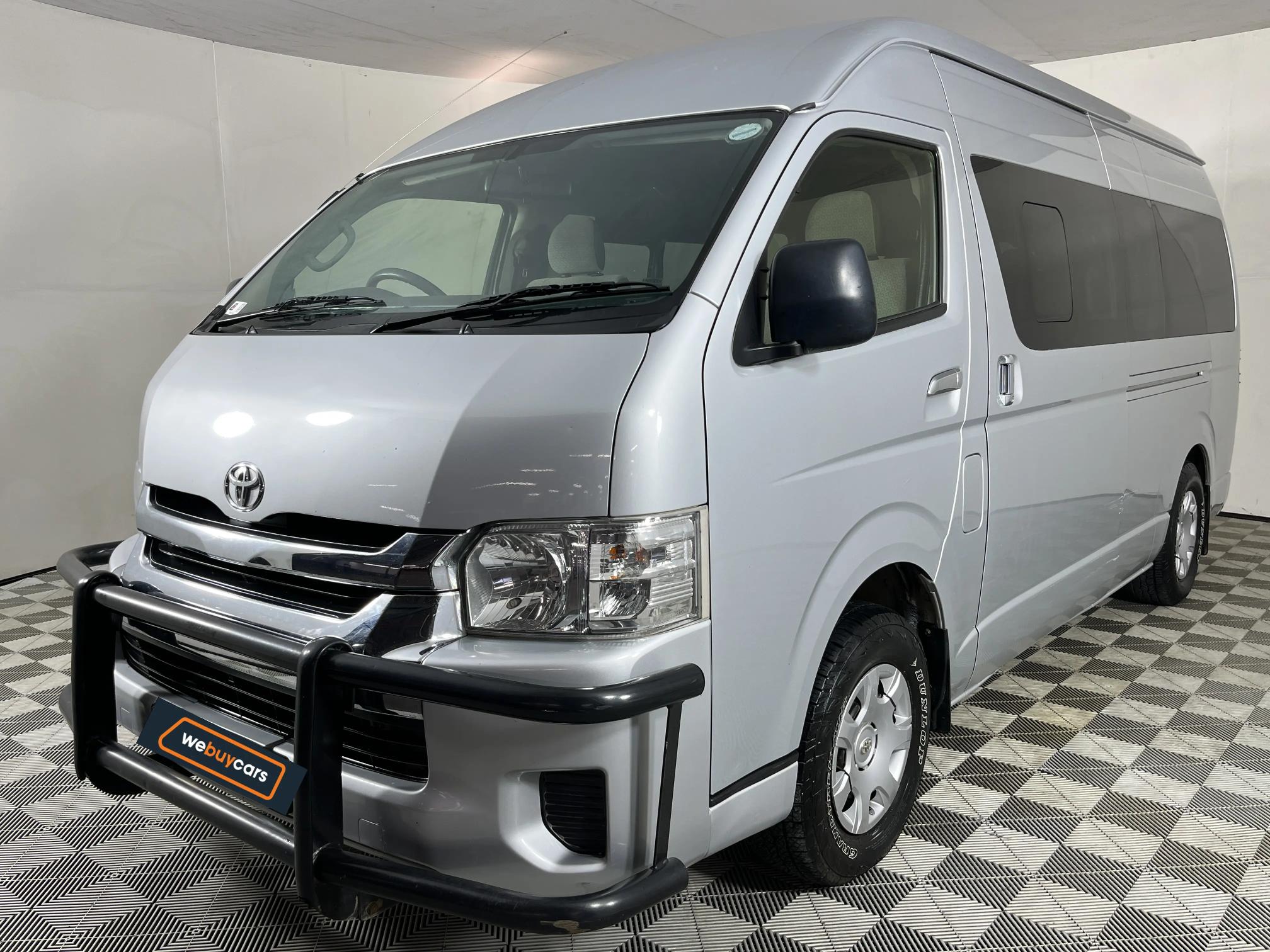 Used 2020 Toyota Quantum 2.5D-4D GL 14-seater bus