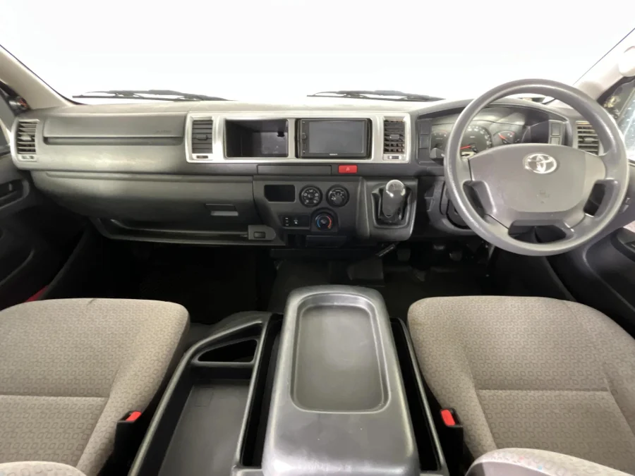 Used 2020 Toyota Quantum 2.5D-4D GL 14-seater bus - WeBuyCars The Dome