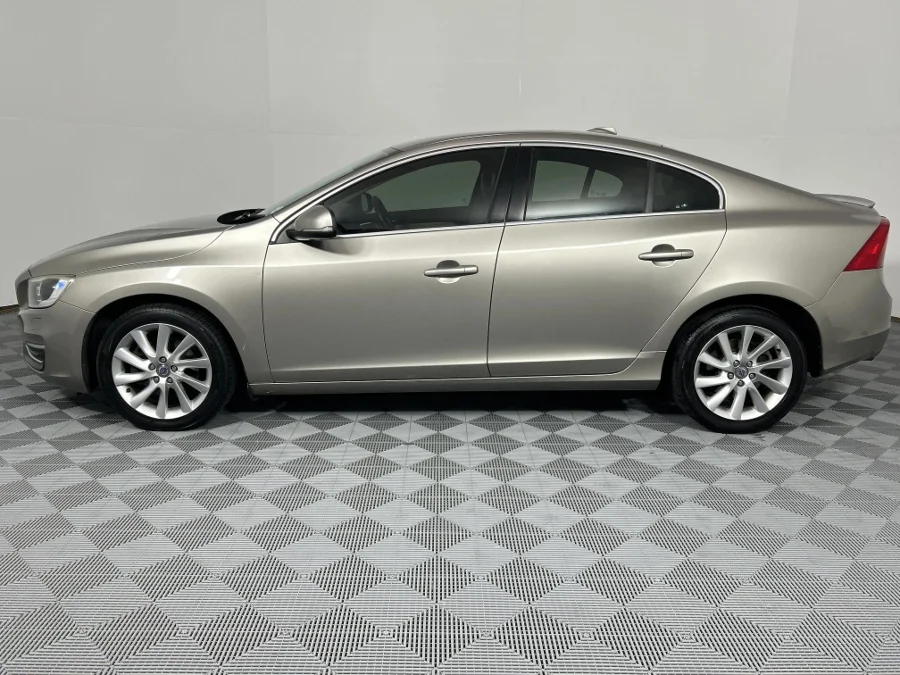 Used 2015 Volvo S60 T3 Excel auto - WeBuyCars Richmond
