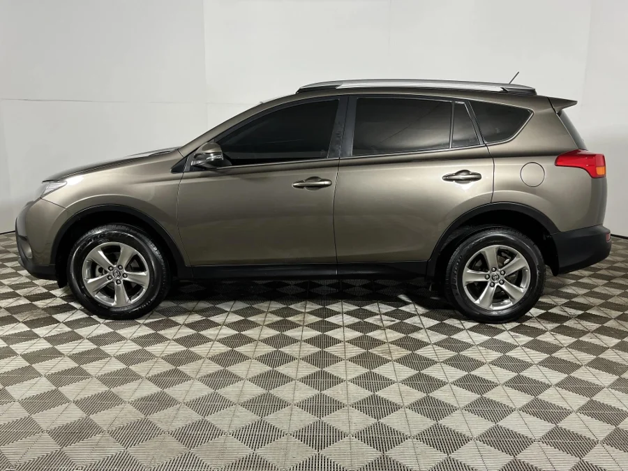 Used 2015 Toyota RAV4 2.0 GX auto - WeBuyCars Germiston
