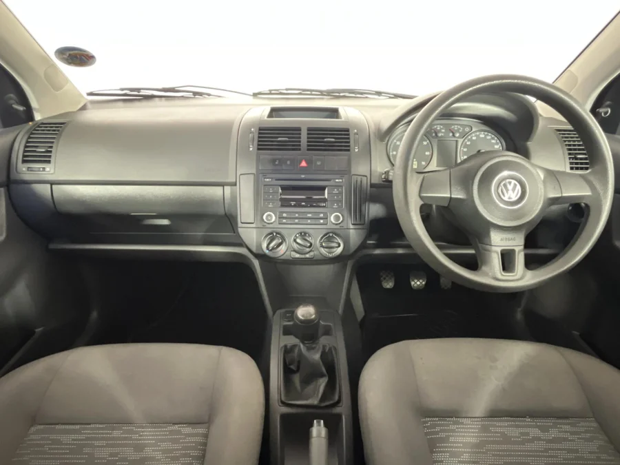 Used 2017 Volkswagen Polo Vivo hatch 1.6 Comfortline - WeBuyCars George