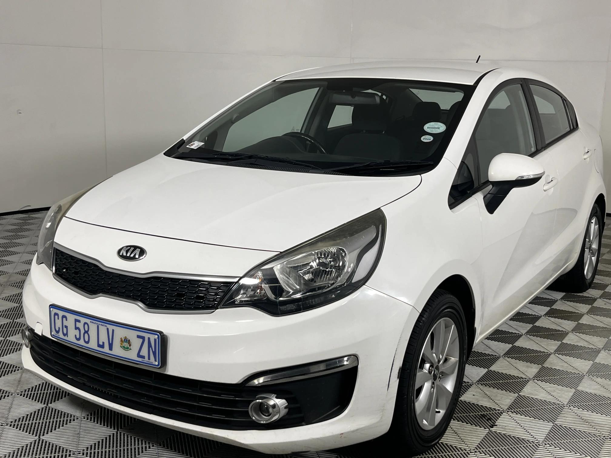 Used 2015 Kia Rio sedan 1.4 auto