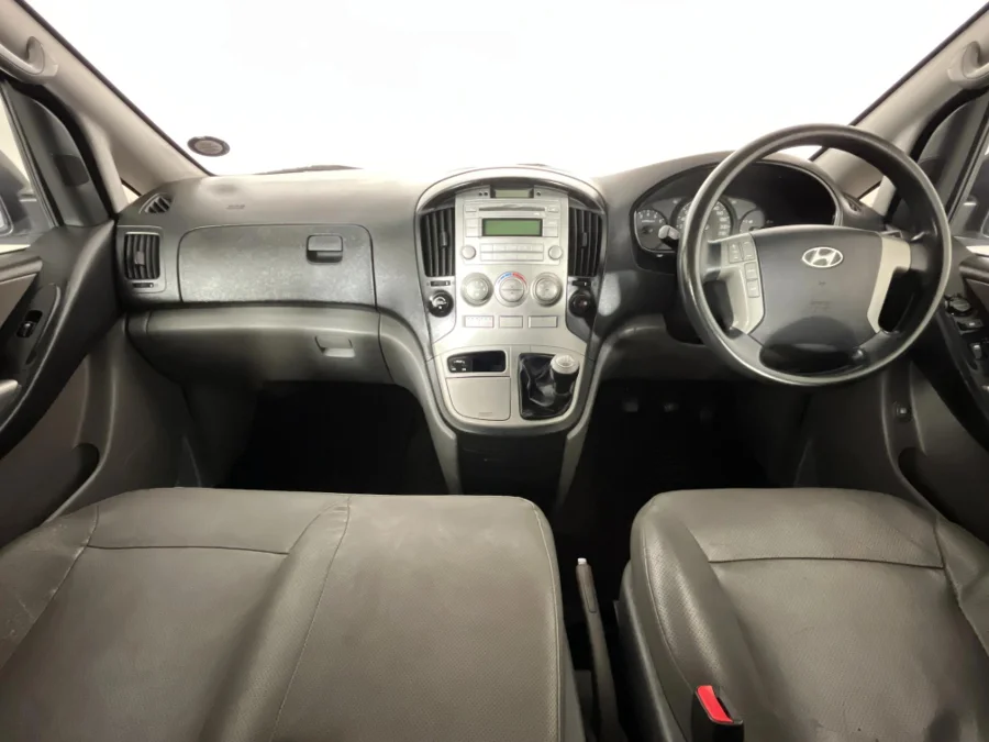 Used 2015 Hyundai H-1 2.4 bus Executive - WeBuyCars JHB South