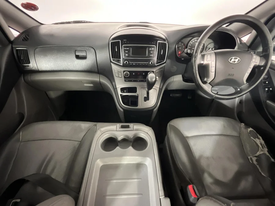 Used 2016 Hyundai H-1 2.5VGTi bus Elite 9-seater - WeBuyCars Brackenfell Cape Town