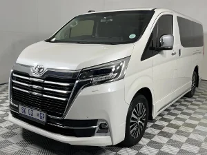 Used 2022 Toyota Quantum 2.8 LWB bus 6-seater VX Premium
