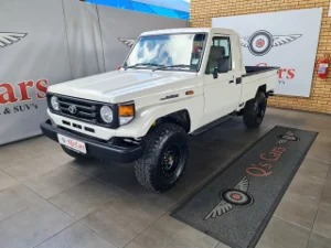 Used 2004 Toyota Land Cruiser 70 series 4.2D Used 2004 Toyota Land Cruiser 70 series 4.2D