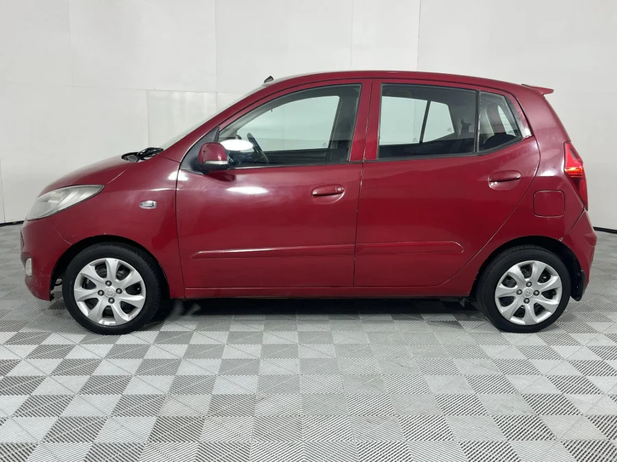 Used 2014 Hyundai i10 1.1 Motion - WeBuyCars Gqeberha