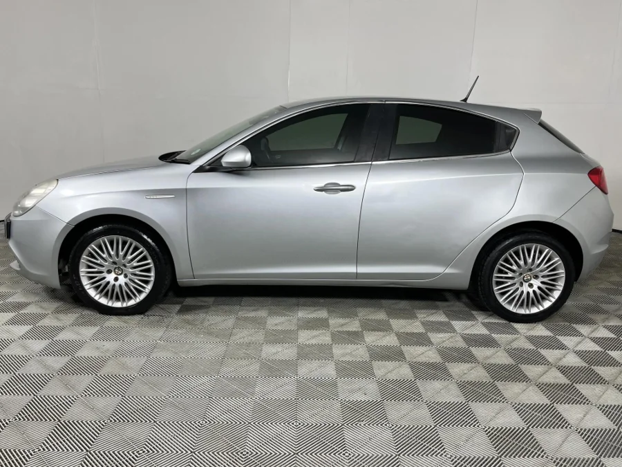 Used 2012 Alfa Romeo Giulietta 1.4TBi Progression - WeBuyCars The Dome