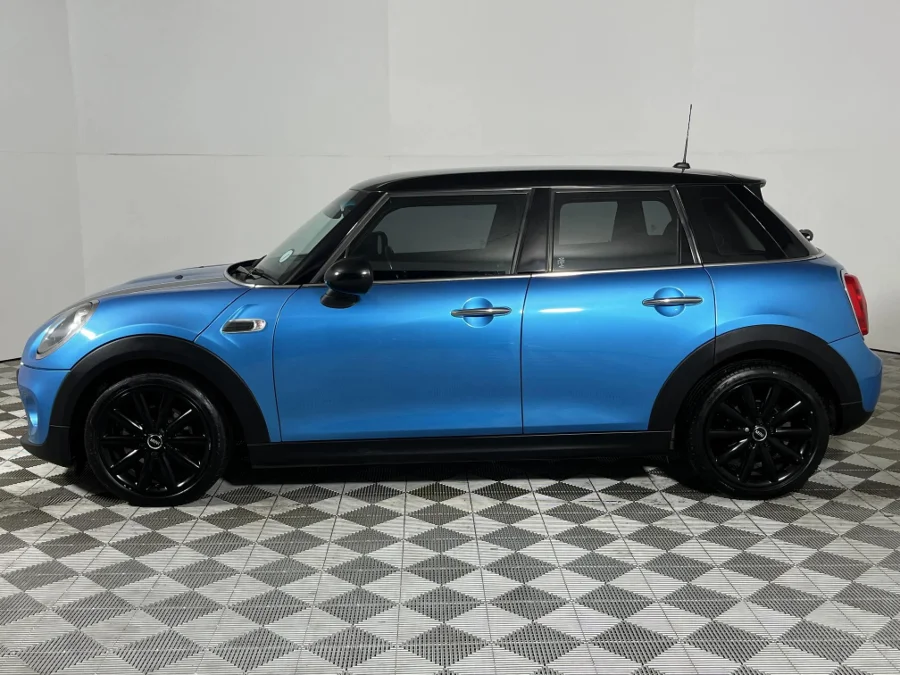 Used 2016 MINI Hatch Cooper Hatch 3-door Seven 7 - WeBuyCars Montana