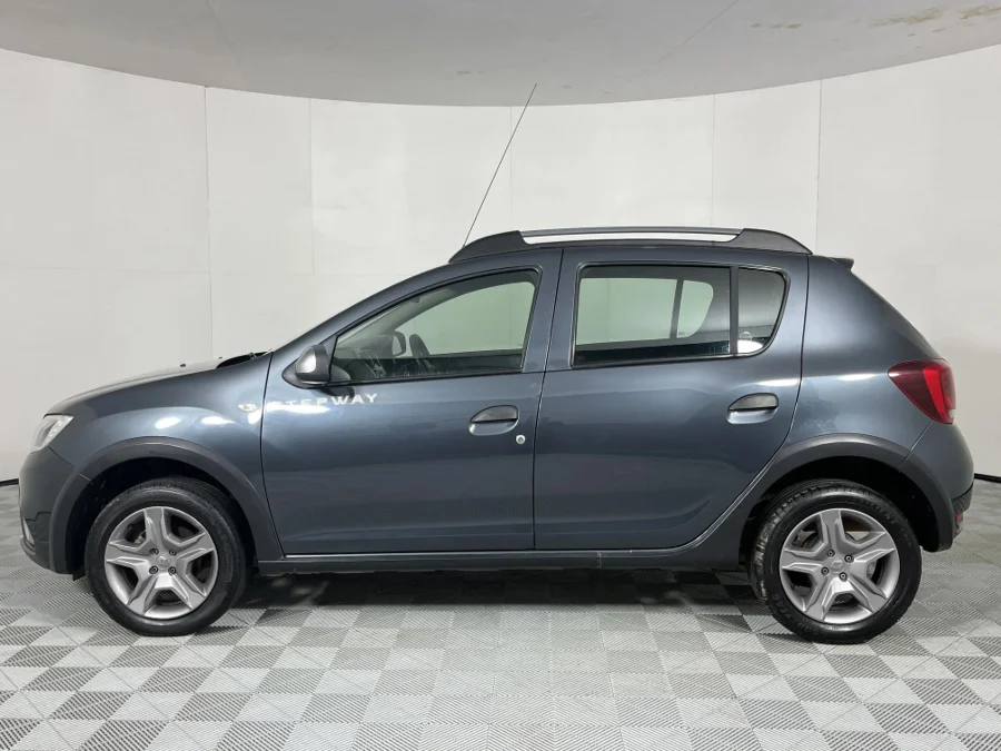 Used 2017 Renault Sandero 66kW turbo Expression - WeBuyCars Gqeberha