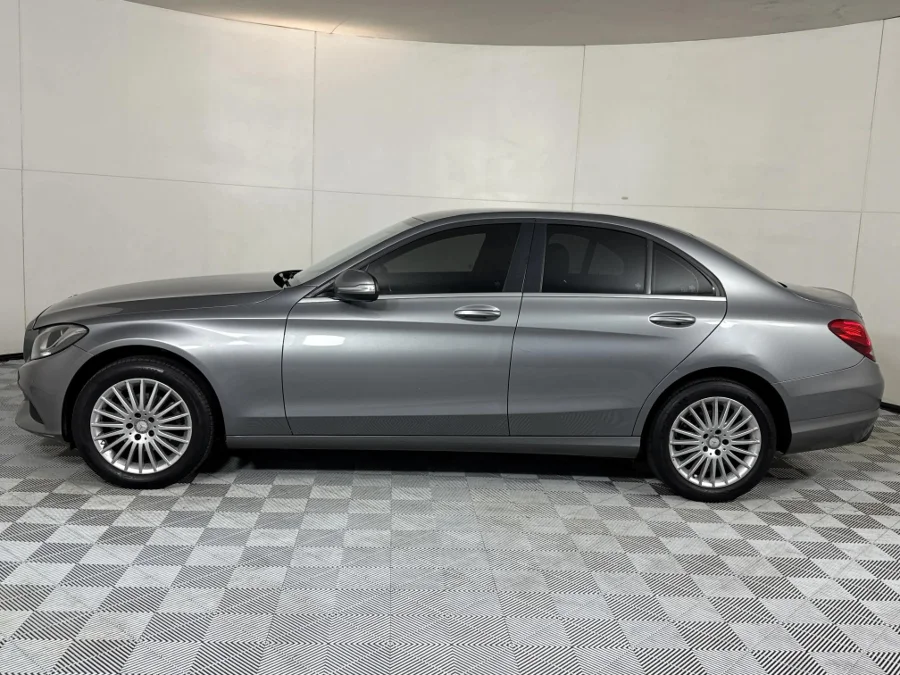 Used 2014 Mercedes-Benz C-Class C180 auto - WeBuyCars Midstream Used 2014 Mercedes-Benz C-Class C180 auto - WeBuyCars Midstream