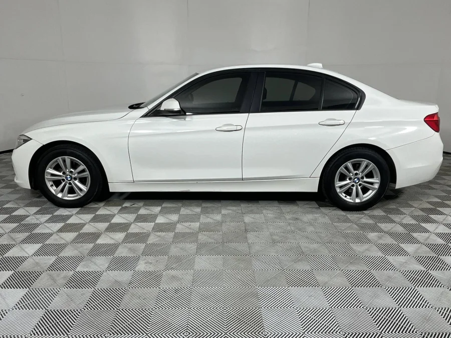 Used 2017 BMW 3 Series 320i sports-auto - WeBuyCars Riverhorse