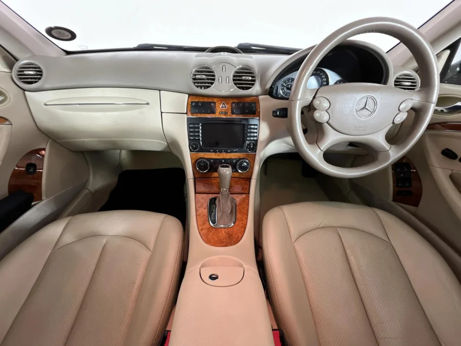 Used 2004 Mercedes-Benz CLK CLK320 coupé Elegance - WeBuyCars The Dome